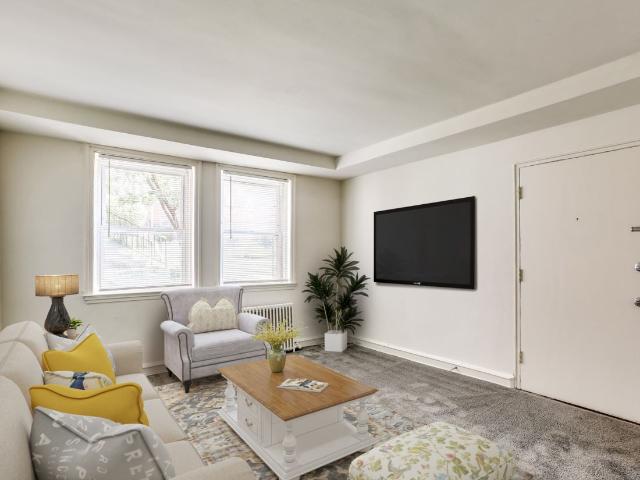 2 BR, 1 BA Apartment 1130 Falls Hill Drive Unit 2, Baltimore, MD 21211