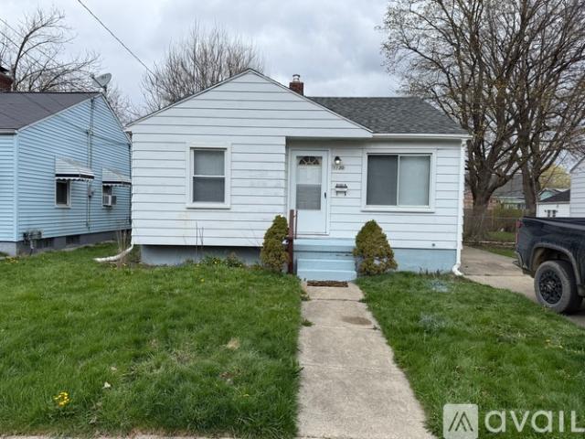 2 BR, 1 BA Apartment 1130 Waldman Ave, Flint, MI 48507