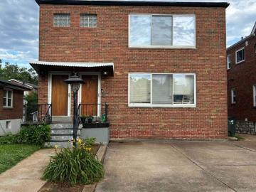 2 BR, 1 BA Apartment 1131 Claytonia Terrace A/2FL, Saint Louis, MO 63117