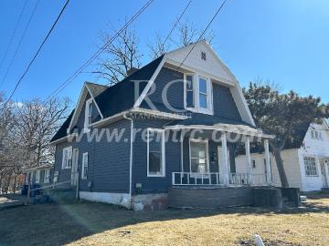 2 BR, 1 BA Apartment 1135 Jackson, Danville, IL 61832