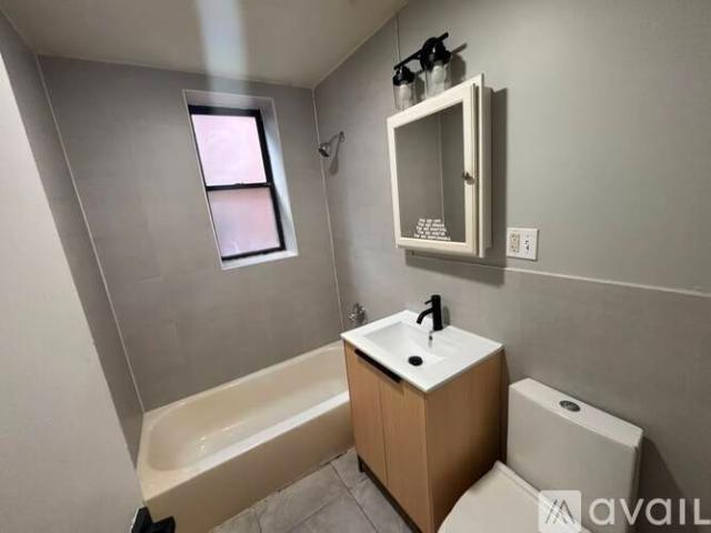 2 BR, 1 BA Apartment 117 Wade St, Unit APT 2A, Jersey City, NJ 07305