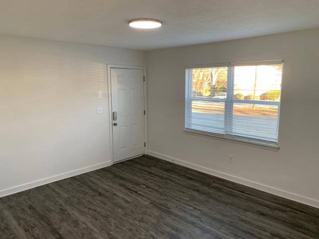 2 BR, 1 BA Apartment 1140 N Franklin Rd, Greenville, SC 29617