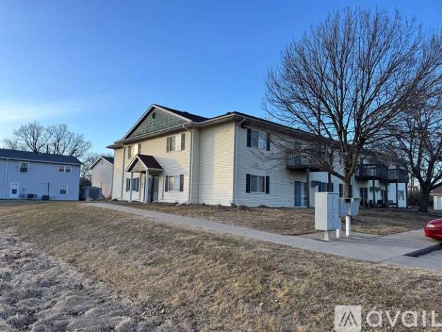 2 BR, 1 BA Apartment 115 First St, Unit 2, Boone, IA 50036