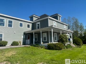 2 BR, 1 BA Apartment 1169 Essex Rd, Unit 2, Williston, VT 05495