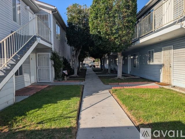 2 BR, 1 BA Apartment 11901 Valerio St, Unit 2, Los Angeles, CA 91605