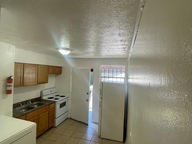 2 BR, 1 BA Apartment 1196 West 30th Street, Jacksonville, FL 32209