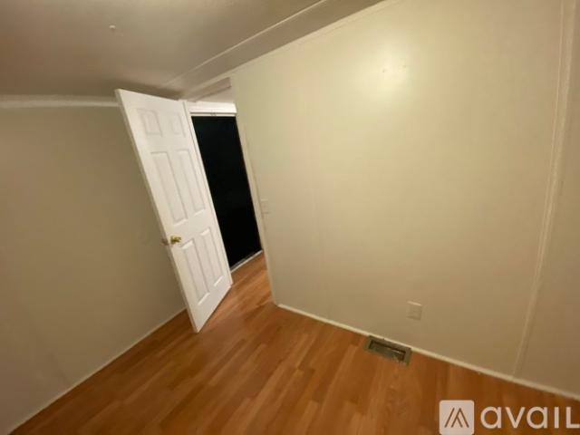 2 BR, 1 BA Apartment 11 Coach Dr, Jackson, TN 38301