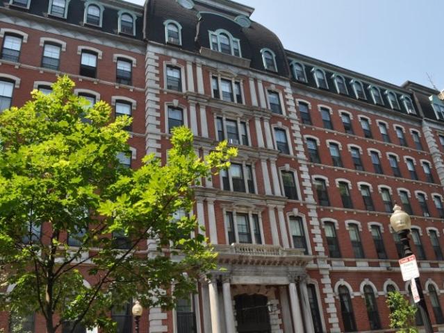 2 BR, 1 BA Apartment 11 E. Newton St Boston, MA 02118