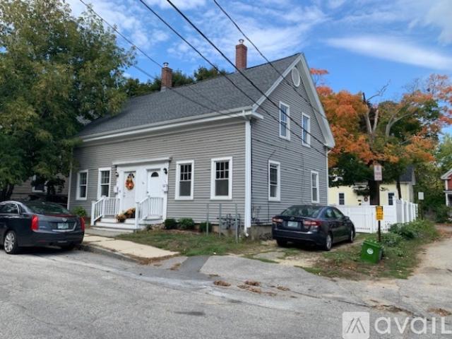 2 BR, 1 BA Apartment 11 Folsom Street, Unit 11 Folsom, Dover, NH 03820