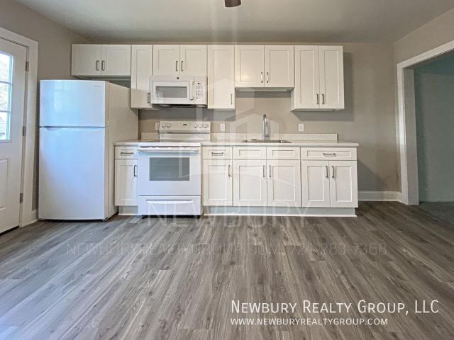 2 BR, 1 BA Apartment 11 South Street, Butler, PA 16001