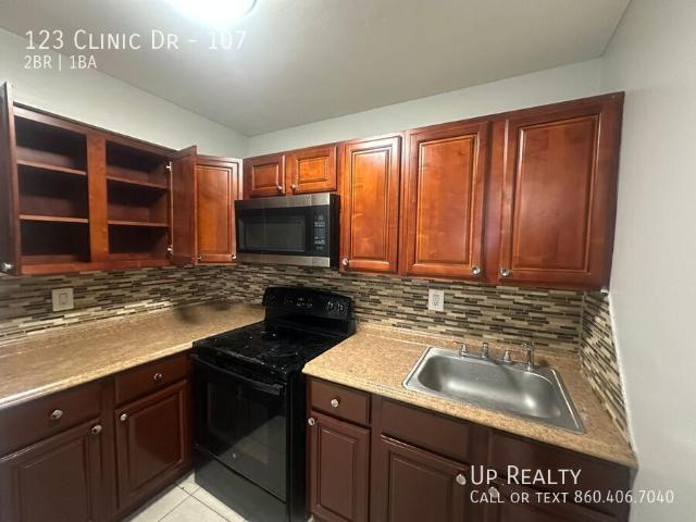 2 BR, 1 BA Apartment 123 Clinic Dr, New Britain, CT 06051