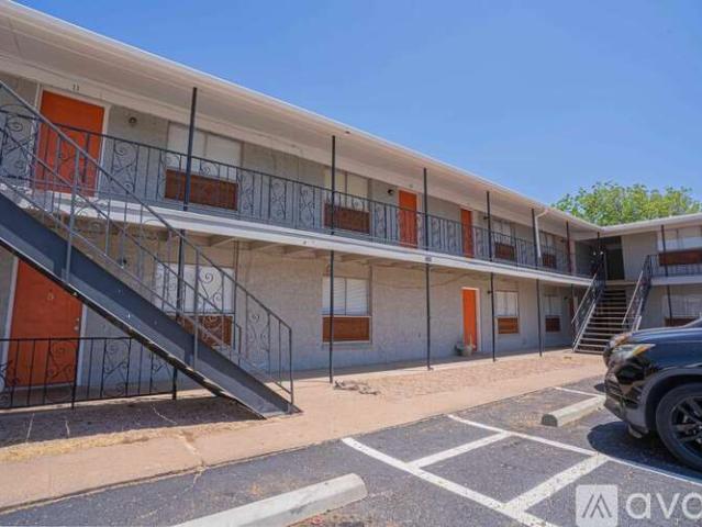 2 BR, 1 BA Apartment 1202 S 4th St, Unit #7, Abilene, TX 79602