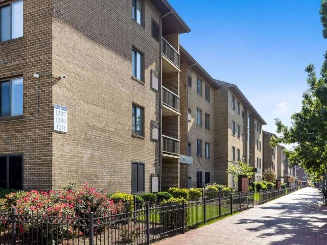 2 BR, 1 BA Apartment 1205 1/2 7th St NW Unit 21310403, Washington, DC 20001