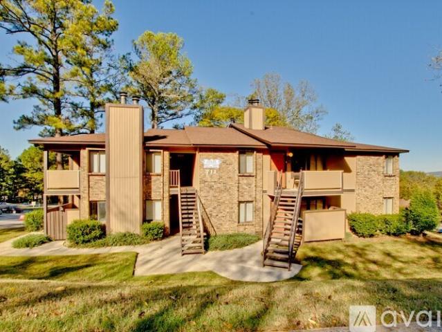 2 BR, 1 BA Apartment 1208 Julia Street Northwest, Unit Candlewood Apts, Huntsville, AL 35816