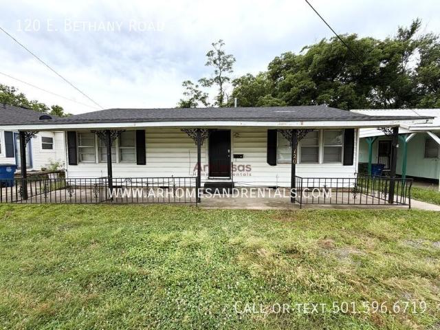 2 BR, 1 BA Apartment 120 E. Bethany Road, North Little Rock, AR 72117