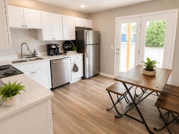 2 BR, 1 BA Apartment 120 Lake Villa Rd, Lexington, SC 29072