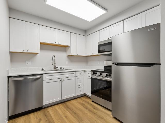 2 BR, 1 BA Apartment 120 SE Everett Mall Way Unit L0335, Everett, WA 98208