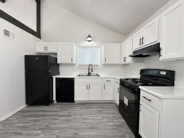 2 BR, 1 BA Apartment 1210 NW Kent Court Unit 1208W, Blue Springs, MO 64015