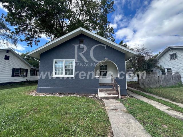 2 BR, 1 BA Apartment 1210 Robinson, Danville, IL 61832