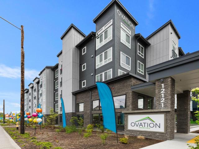 2 BR, 1 BA Apartment 12121 Hwy 99 Unit 525, Everett, WA 98204
