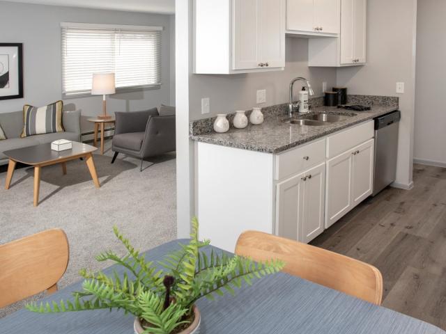 2 BR, 1 BA Apartment 1212 Crosstown Boulevard Unit 00 104, Chaska, MN 55318