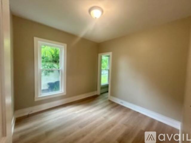 2 BR, 1 BA Apartment 121 Broad St, Harbor Beach, MI 48441