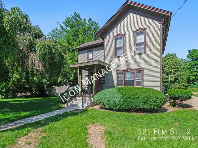 2 BR, 1 BA Apartment 121 Elm St, Kalamazoo, MI 49007
