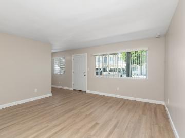 2 BR, 1 BA Apartment 1224 East 18th Street Unit Unit 33, National City, CA 91950