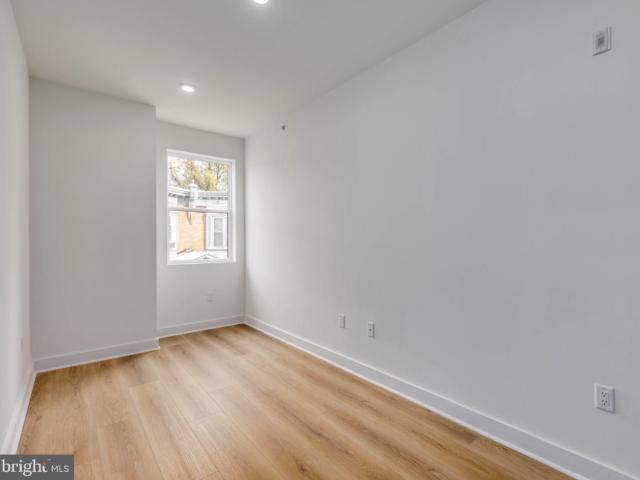 2 BR, 1 BA Apartment 1224 W Silver St, Philadelphia, PA 19133