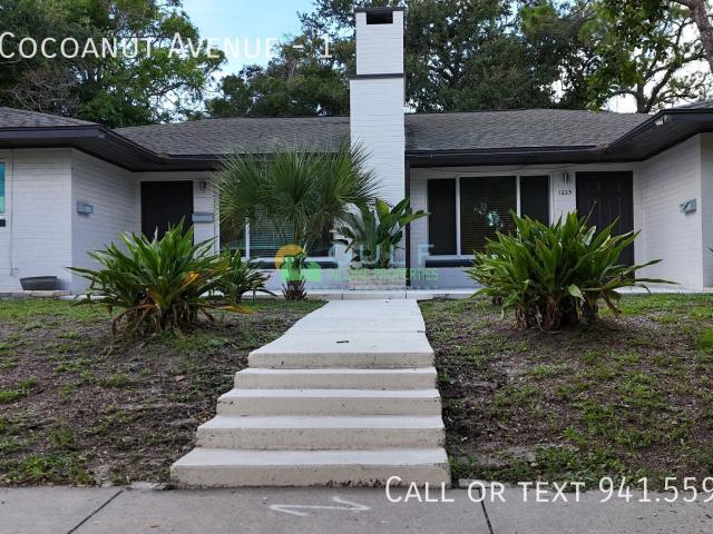 2 BR, 1 BA Apartment 1225 Cocoanut Avenue 1, Sarasota, FL 34236