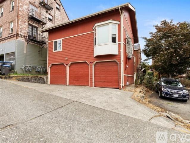 2 BR, 1 BA Apartment 1225 Gregory Way, Unit 1/2, Bremerton, WA 98337