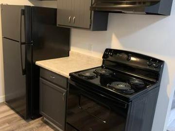 2 BR, 1 BA Apartment 1229 Ravenwood Rd, Unit 1237 1, Waterloo, IA 50702