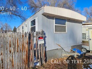 Thermopolis town, Hot Springs County, Wyoming, USA