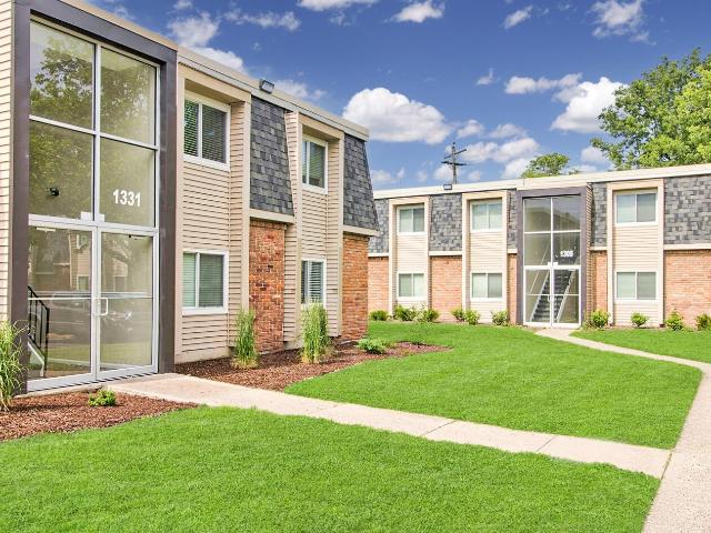 2 BR, 1 BA Apartment 1235 Chesterdale Rd #1 Unit 7 1253C, Cincinnati, OH 45246