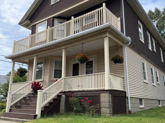 2 BR, 1 BA Apartment 127 Whitford Ave, Unit 1, Providence, RI 02908