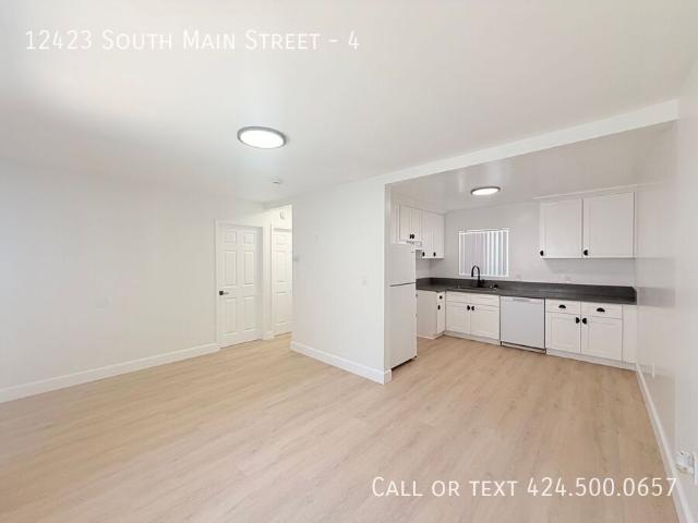 2 BR, 1 BA Apartment 12423 South Main Street, Los Angeles, CA 90061