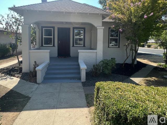 2 BR, 1 BA Apartment 1245 Broadway St, Fairfield, CA 94533