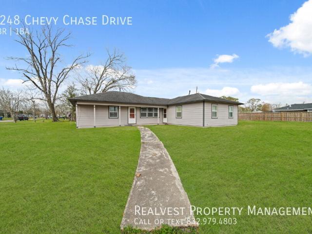 2 BR, 1 BA Apartment 1248 Chevy Chase Drive, Angleton, TX 77515