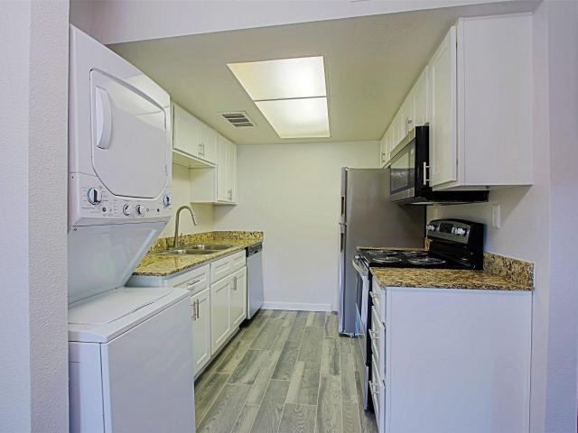 2 BR, 1 BA Apartment 1248 S Vineyard Unit 37, Mesa, AZ 85210