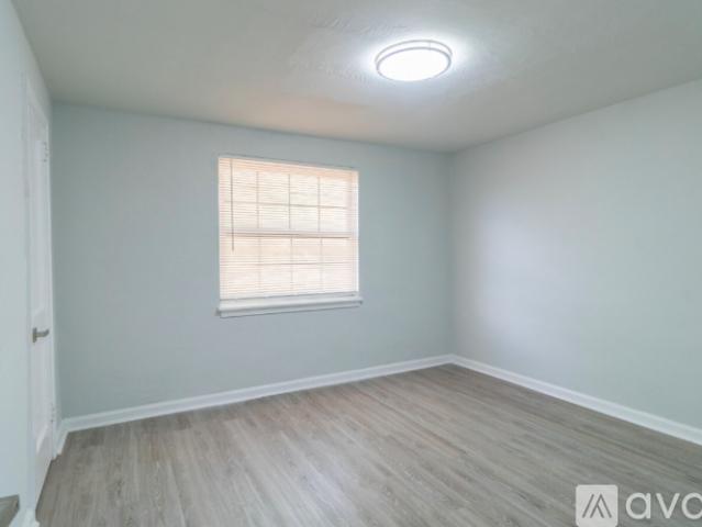 2 BR, 1 BA Apartment 124 Yorke St, Unit 2BR, Salem, NJ 08079