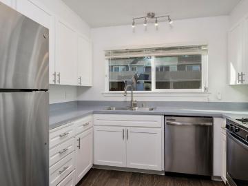 2 BR, 1 BA Apartment 12506 16th Street NE, Lake Stevens, WA 98258