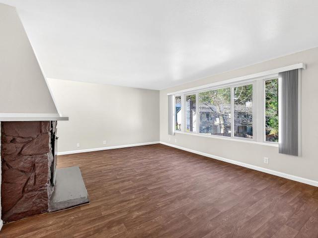 2 BR, 1 BA Apartment 12511 69th Ave S Unit 75, Seattle, WA 98178