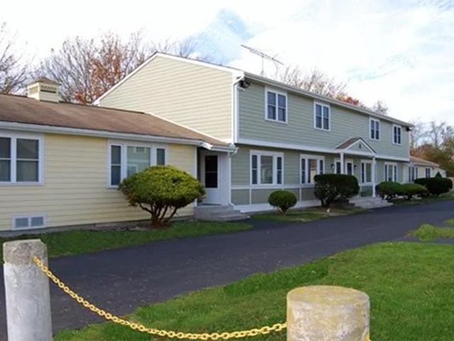 2 BR, 1 BA Apartment 125 Knowlesway Extension, Narragansett, RI 02882