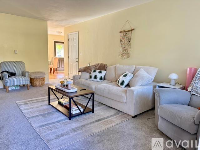 2 BR, 1 BA Apartment 1270 W Marquette Woods Rd, St. Joseph, MI 49085