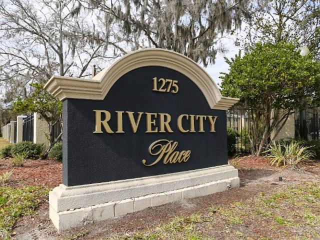 2 BR, 1 BA Apartment 1275 Dunn Avenue Unit 2 beds, 1 bath, $1249, Jacksonville, FL 32218