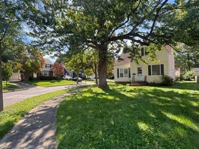 2 BR, 1 BA Apartment 1276 Oakland Dr, Lyndhurst, OH 44124