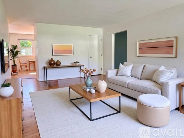 2 BR, 1 BA Apartment 1284 W Marquette Woods Rd, St. Joseph, MI 49085