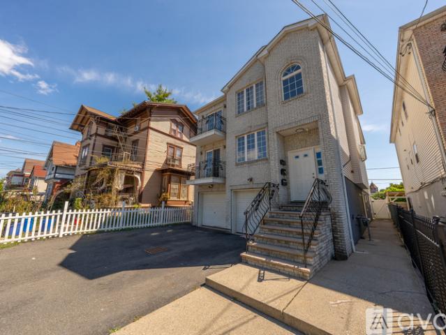2 BR, 1 BA Apartment 128 130 Lincoln Avenue, Unit 1, Newark, NJ 07104