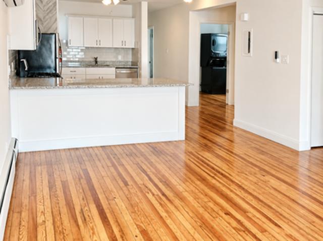 2 BR, 1 BA Apartment 128 N Portland Ave, Unit 1, Ventnor City, NJ 08406
