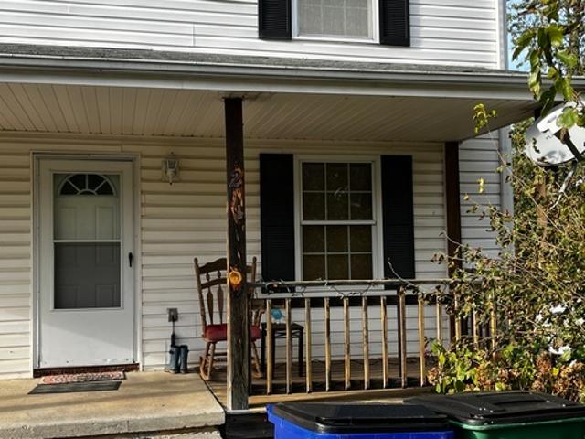 2 BR, 1 BA Apartment 1295 Mahone Street, Unit 2, Christiansburg, VA 24073